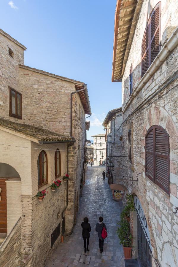 Hotel Il Duomo Assisi Exterior photo