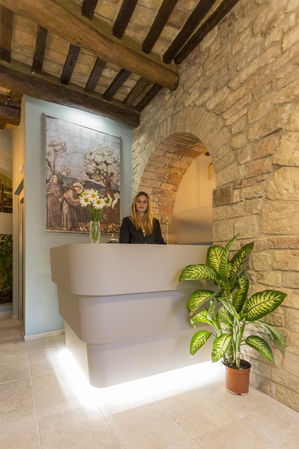 Hotel Il Duomo Assisi Exterior photo